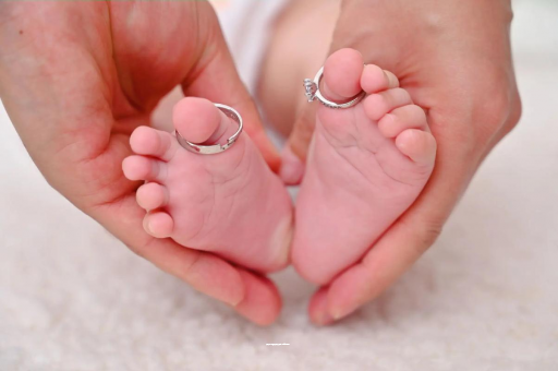 专业试管借卵代怀机构两周岁宝宝发烧